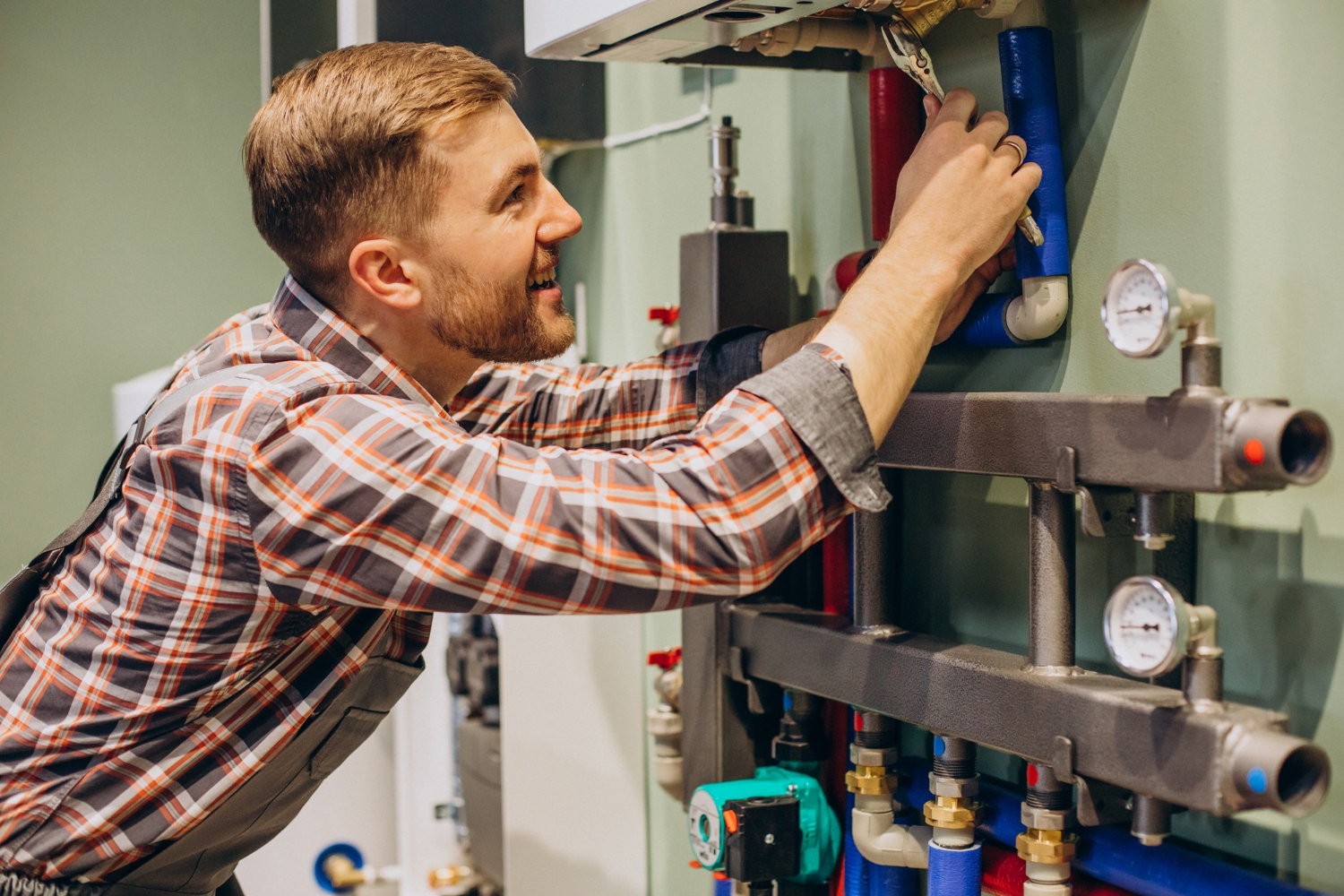 young-engineer-adjusting-autonomous-heating
